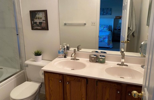 Ballenger Creek House | Cozy Family-sized Townhome close to downtown Frederick.