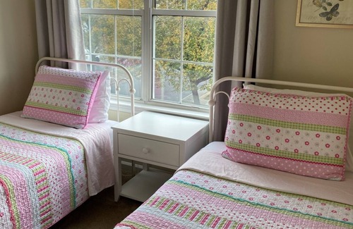 Ballenger Creek House | Cozy Family-sized Townhome close to downtown Frederick.