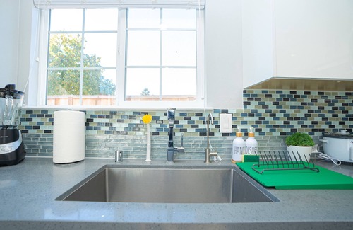 Milpitas House | Cozy Family Stay 3BR/2BA Home in Prime Milpitas Location