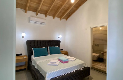 Fethiye Cottage | Cozy Family Stone Build Cottage With Lush Garden and Pool