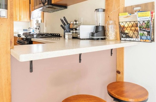 Arlington Heights House | Cozy FarmHouse -PRIVATE Hot tub and Pool at Camelback