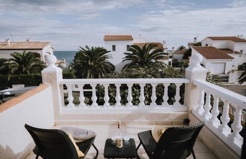 El Perello House | Cozy finca “Oliveres3”. Only 80m to the beach. Completely renovated in 2022.