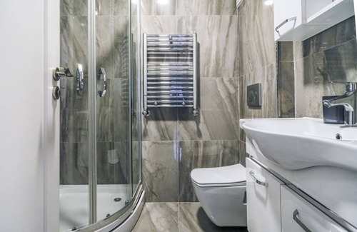 Bakırkoy Apartment | Cozy Flat 10 min to Aqua Florya Mall in Bakirkoy