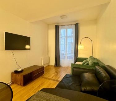 Les Halles Apartment | Cozy flat, heart of Paris
