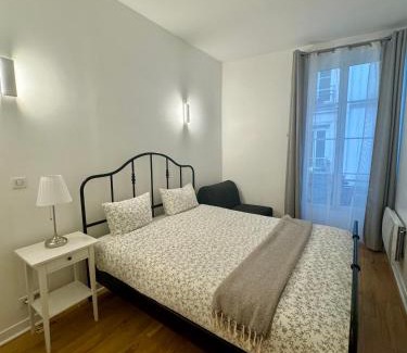 Les Halles Apartment | Cozy flat, heart of Paris