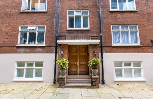 Castle Baynard Apartment | Cozy Flat In The Heart of London