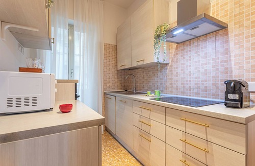 Zona V Tor San Giovanni Apartment | Cozy flat near Vatican