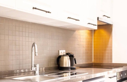 Milas House | Cozy Flat w Garden 1 min to Beach in Milas