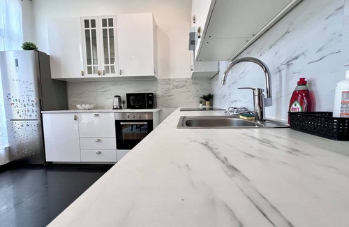 Brussels Apartment | Cozy for 9 Guests Brussels Midi Station