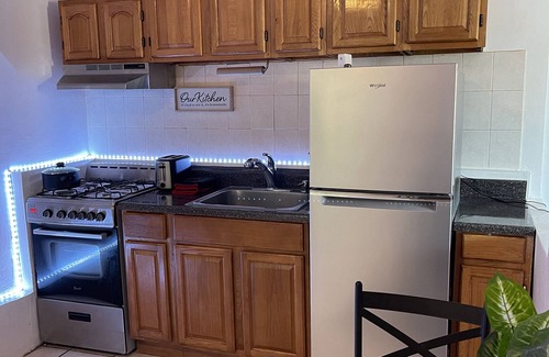 Freeport Apartment | Cozy Freeport Retreat/8 min Loffs Lake/Pets 🐶