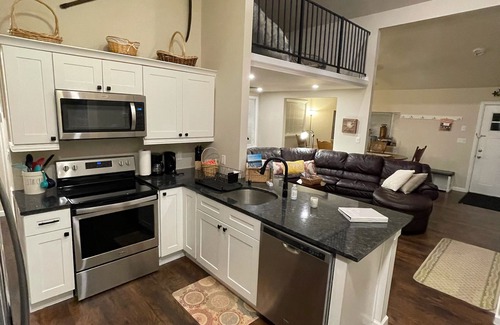 Sound Beach House | Cozy, fully remodeled water view home on quiet cul de sac