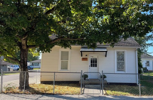 Connersville House | Cozy, Fully Renovated, 1 Bedroom Home in Connersville