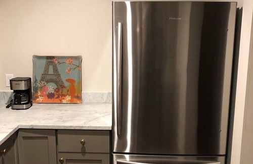 Lower Garden District Apartment | Cozy Furnished Apartment