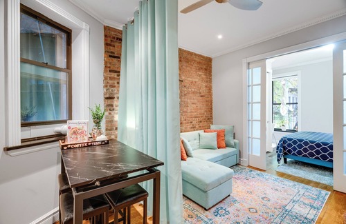 Hell's Kitchen Apartment | Cozy Furnished Apart in New York, Times Square, Central Park.