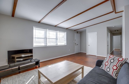 Seminary Hill Apartment | Cozy Furnished Home in Alexandria with Backyard Patio - Upstairs Unit Only