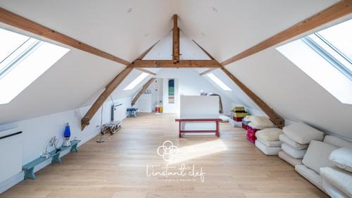 Parigne-lʼEveque Villa | Cozy garden house near Le Mans with BBQ