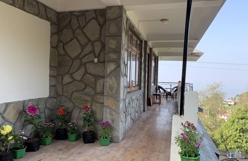Darjeeling Villa | Cozy Garden Retreat – A Peaceful Getaway for Nature Lovers!