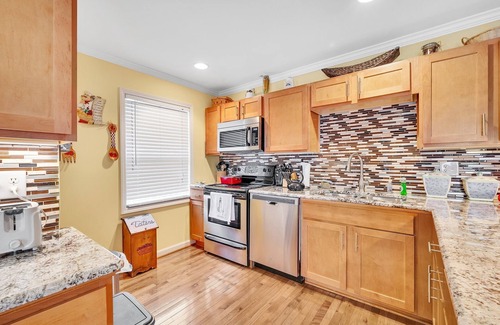 Waxhaw House | Cozy Getaway, Grill, Spacious by Zen Living