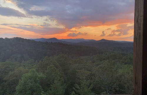 Foxfire Estates Cabin | Cozy Getaway Long Range View Paved Access Minutes To Downtown Blue Ridge Hot Tub
