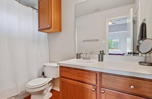 Round Rock House | Cozy Getaway, Minutes from Austin!