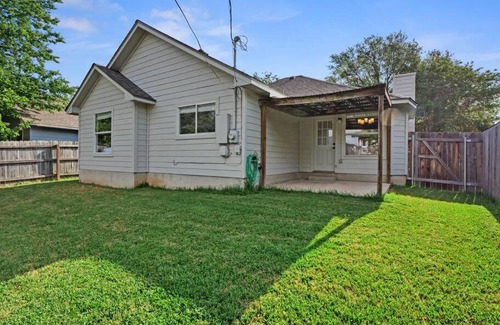Round Rock House | Cozy Getaway, Minutes from Austin!