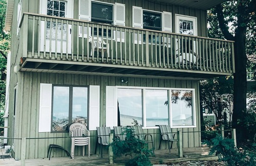 North East Cottage | Cozy Getaway ON Lake Erie