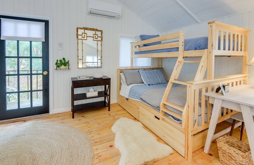 Putney House | Cozy 'Green Mountain Chalet' in Putney Town
