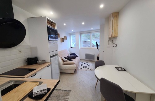 Epinal Apartment | Cozy Ground Floor Apt in Epinal - Central, Fully Equipped, Free Parking