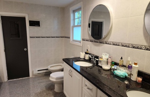 Colonia Bed & Breakfast | Cozy Guest Unit ideal for couples looking to Relax.