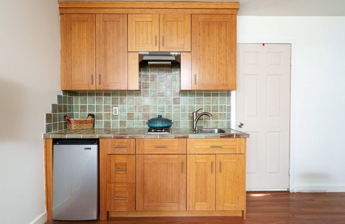 El Miradero Apartment | Cozy Guesthouse in the Heart of Glendale