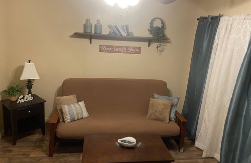 Compton House | Cozy Guesthouse* LAX*LGB* Beach