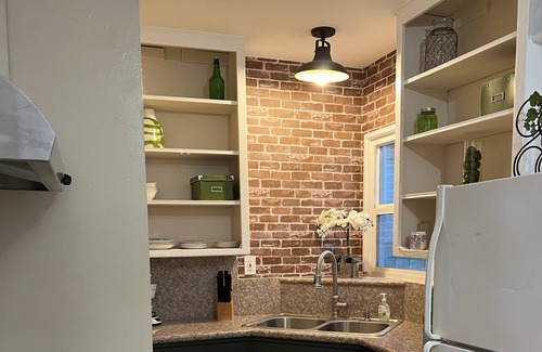 Compton House | Cozy Guesthouse* LAX*LGB* Beach