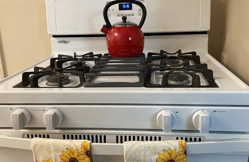 Compton House | Cozy Guesthouse* LAX*LGB* Beach