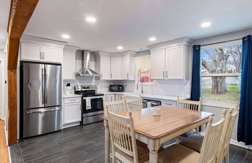 Franklin House | Cozy Hideaway min from The Factory @ Franklin