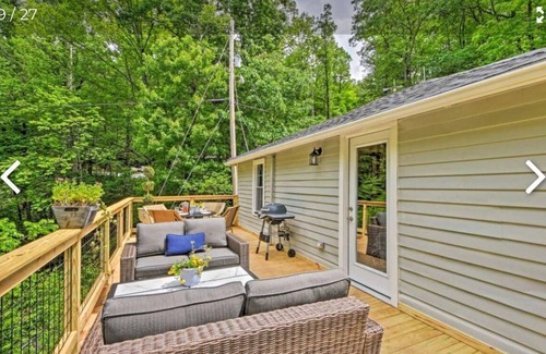 Highlands Cottage | Cozy Highlands Cottage Newly Remodeled Beautifully Furnished/Special discounts