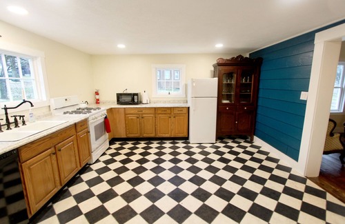 Smicksburg House | Cozy, historic 5-bedroom home in Amish country