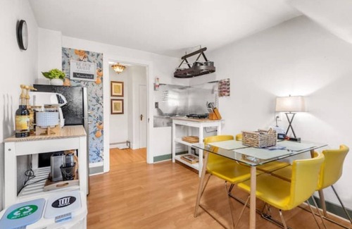 Vallejo Apartment | Cozy Historic Tudor in Central N Bay, Wine Country