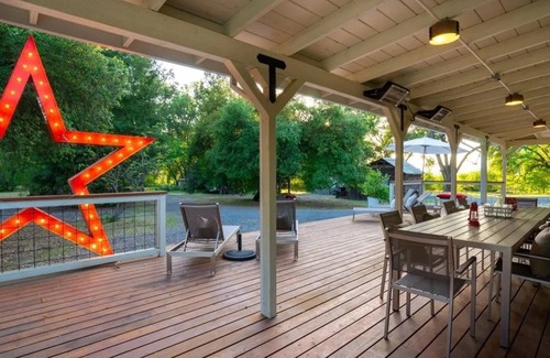 Geyserville Cottage | Cozy Historical Guesthouse in Anderson Valley Vineyards