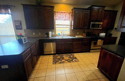 South Arlington House | Cozy hm near Texas ranger stadium