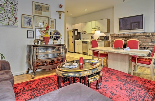 Hoboken Condo | Cozy Hoboken Condo ~ 4 Mi to NYC Attractions!