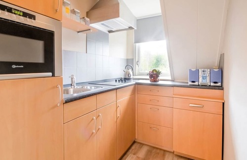 Elim House | Cozy Holiday Home in Elim with a Furnished Garden