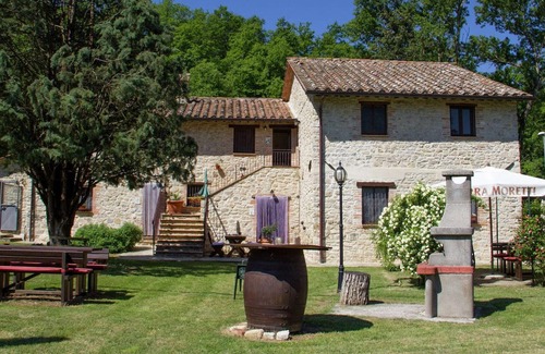 Piegaro House | Cozy Holiday Home in Pietrafitta Umbria with Garden