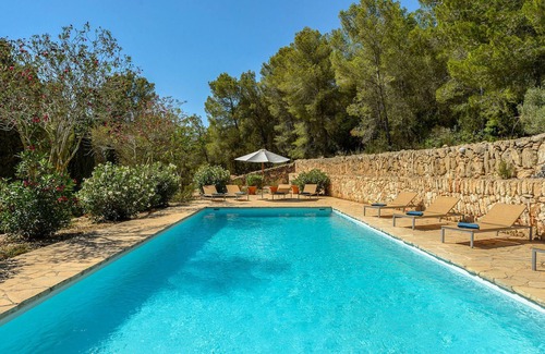 Sant Antoni de Portmany House | Cozy home in Sant Antoni de Portman