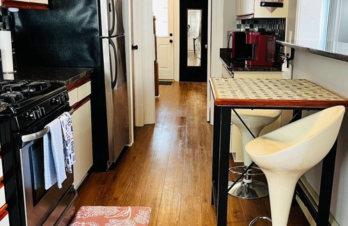 Cliffside Park House | Cozy Home. 25 minutes to Times Square area