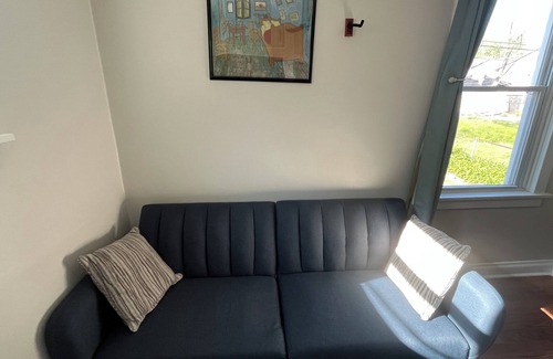 The Southampton House | Cozy Home 3-bedroom house with WiFi, AC in delightful St. Louis