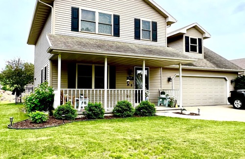 Oshkosh House | Cozy Home a few miles away from EAA & Sea Plane Base