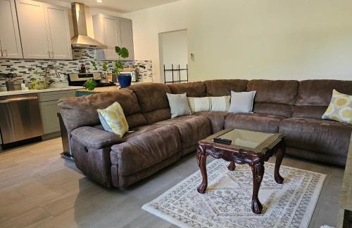 Granada Hills South Villa | Cozy Home Away From Home