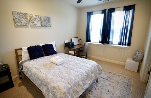 Burton House | Cozy home close to MCAS and MCRD Parris Island