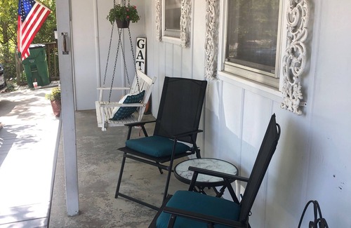Platte City House | COZY HOME CLOSE TO WESTON, NASCAR, ROYALS, 30 MIN TO KANSAS CITY, 10 min to KCI