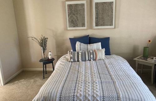 Saint Marys  Saint Joseph County House | Cozy home ensconced in nature, close to Notre Dame and the best of the area.
